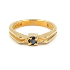 Vintage Avon 1981 Sapphire Ring, Classic 80s Design, Vintage Jewelry